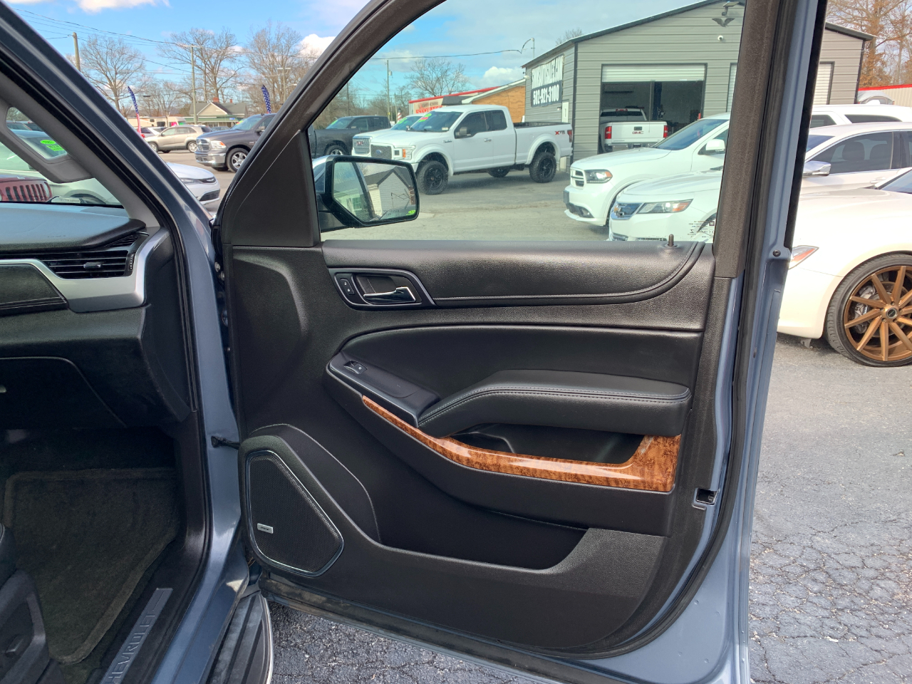 Chevrolet Suburban LTZ 2WD 2015