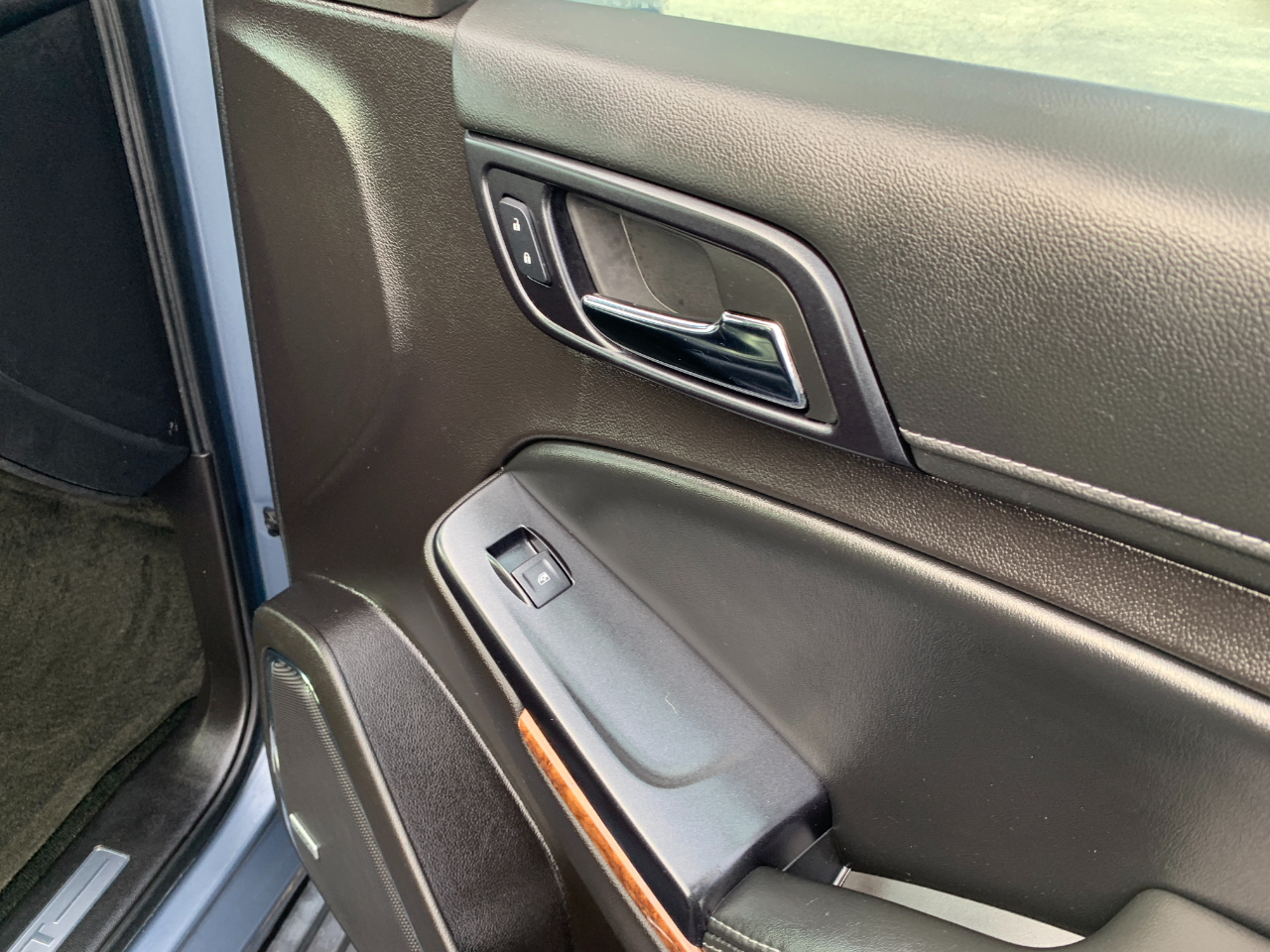 Chevrolet Suburban LTZ 2WD 2015