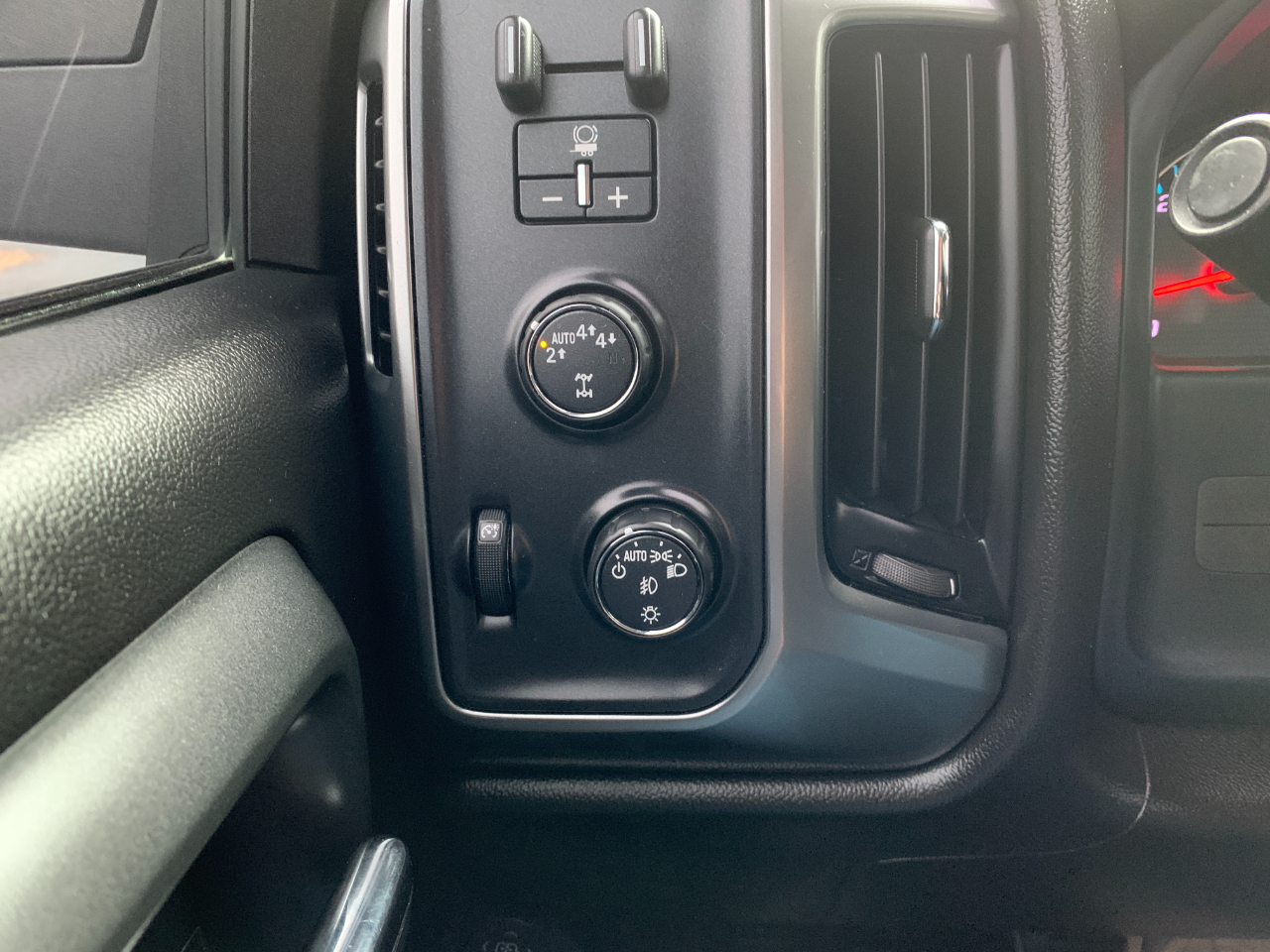 Chevrolet Silverado 1500 LT Double Cab 4WD 2017