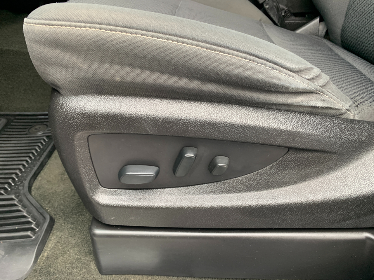 Chevrolet Silverado 1500 LT Double Cab 4WD 2017