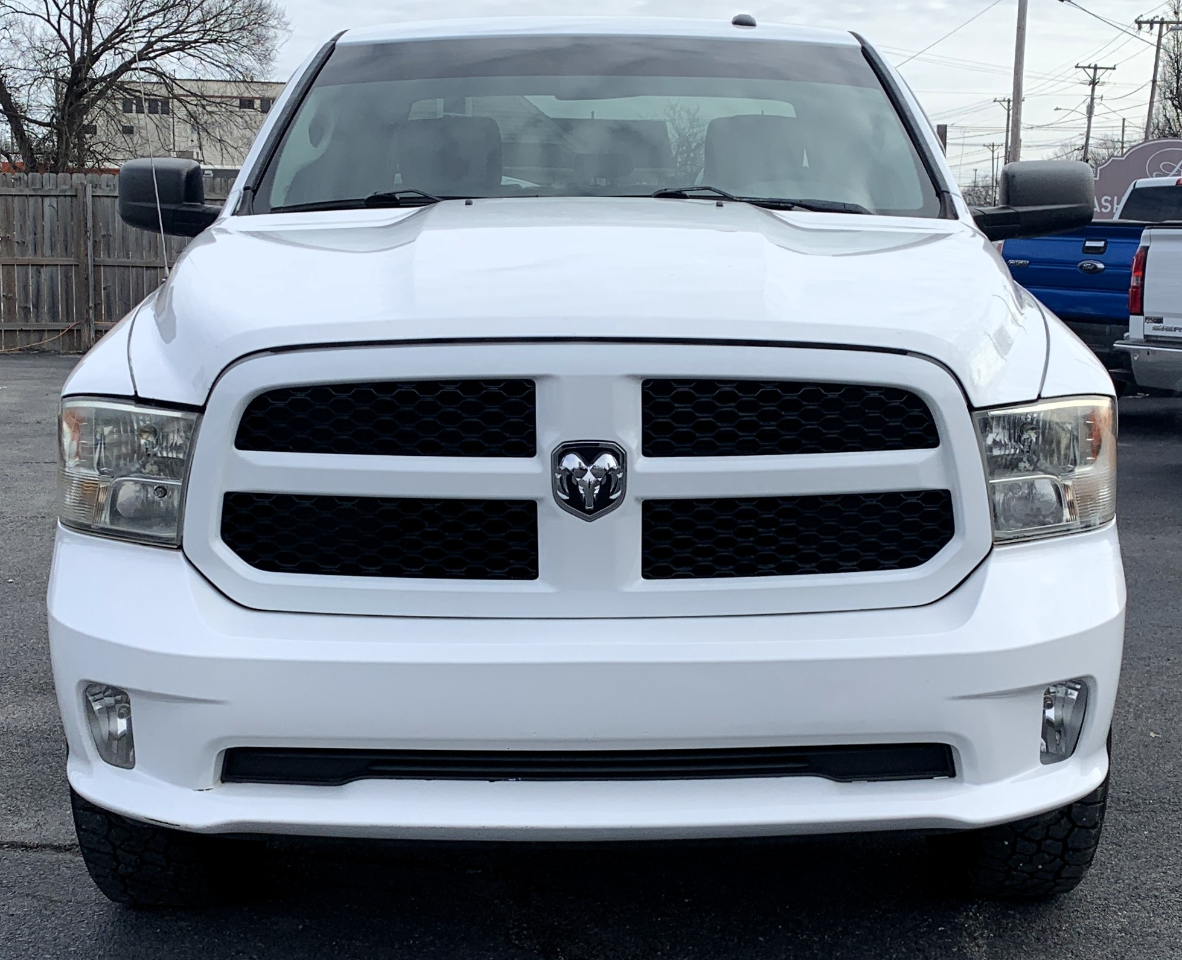 RAM 1500 Tradesman Crew Cab SWB 4WD 2016