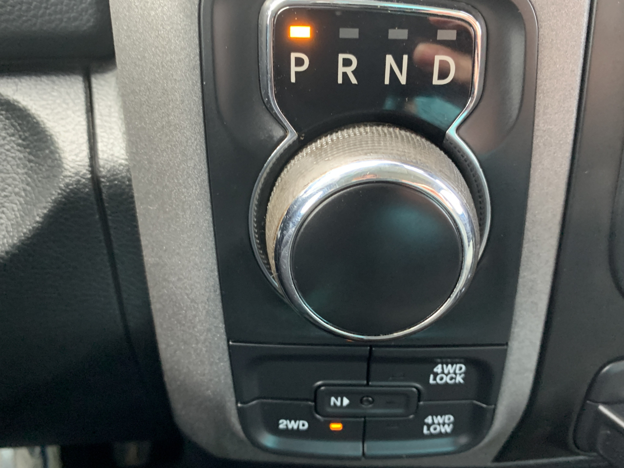 RAM 1500 Tradesman Crew Cab SWB 4WD 2016