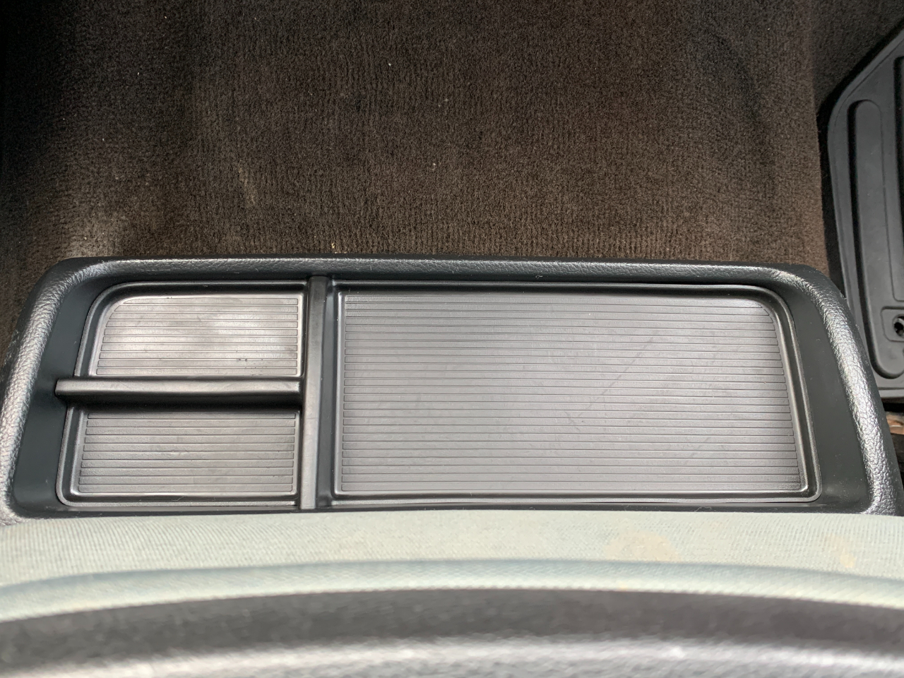 RAM 1500 Tradesman Crew Cab SWB 4WD 2016