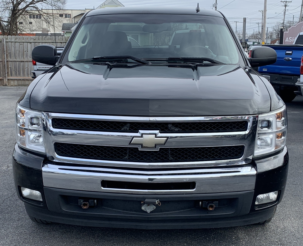 Chevrolet Silverado 1500 LT Crew Cab 4WD 2011