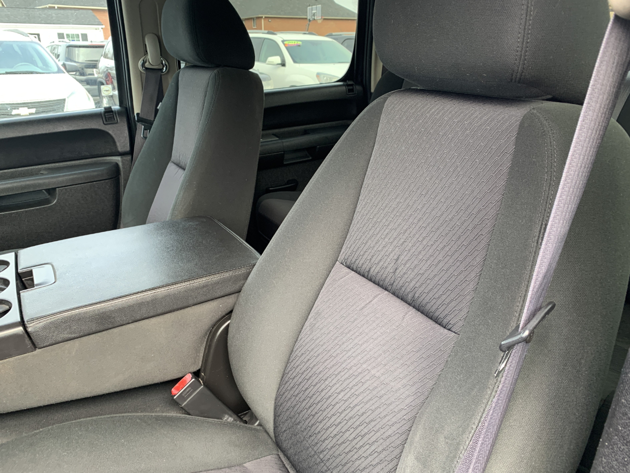 Chevrolet Silverado 1500 LT Crew Cab 4WD 2011