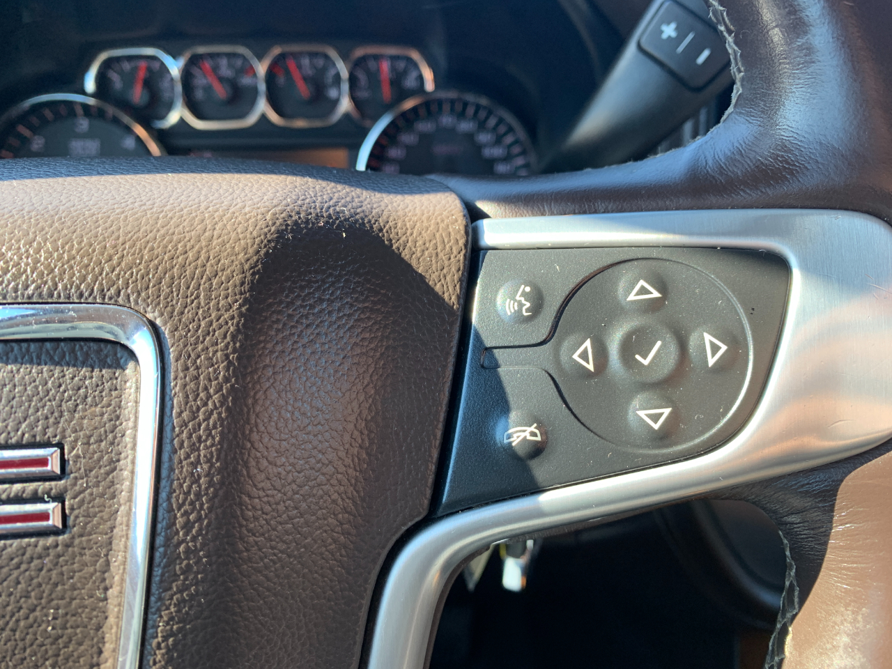 GMC Sierra 1500 SLT Crew Cab 4WD 2014