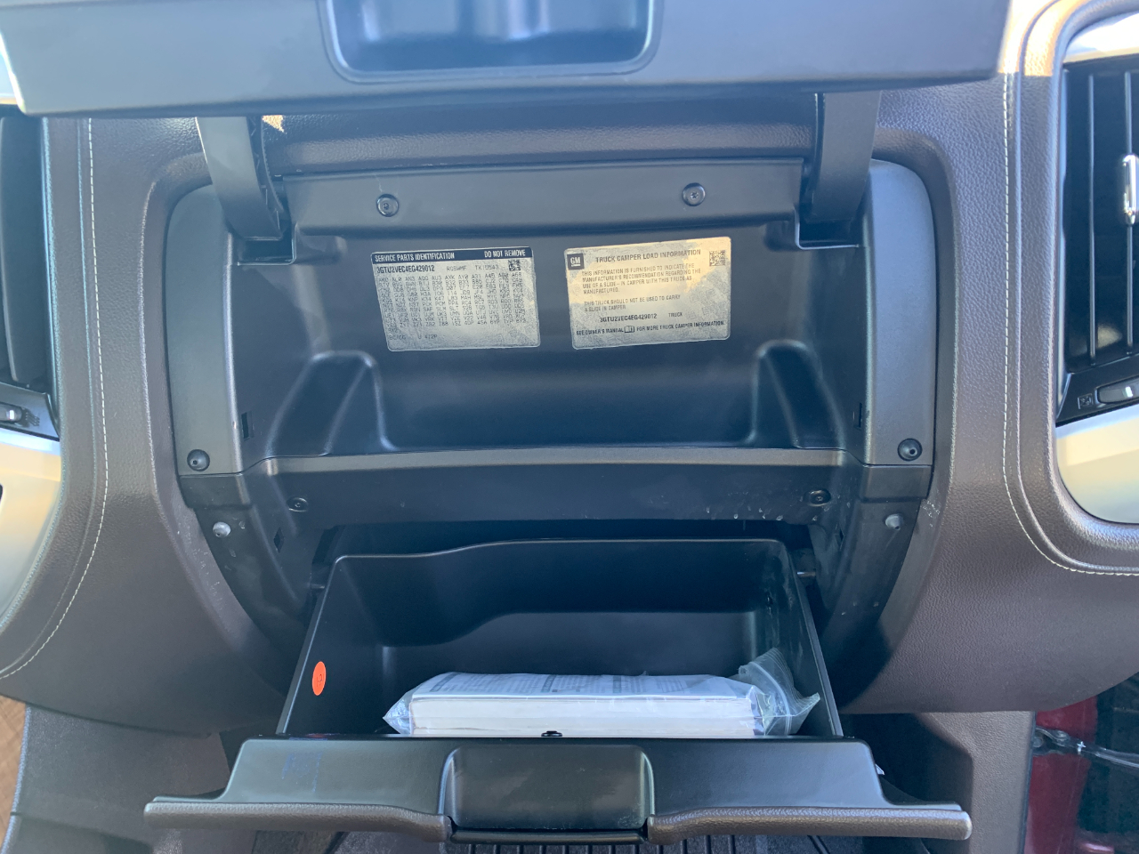 GMC Sierra 1500 SLT Crew Cab 4WD 2014