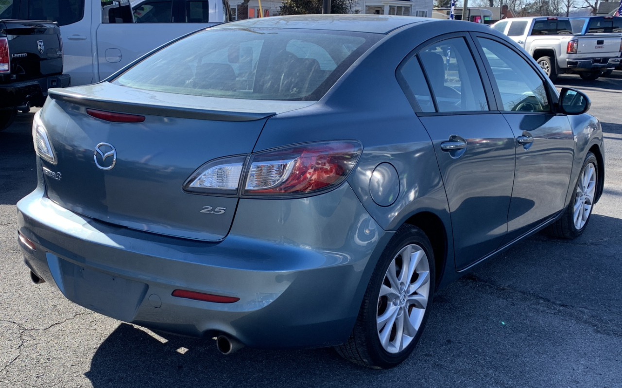 Mazda MAZDA3 s Grand Touring 4-Door 2011