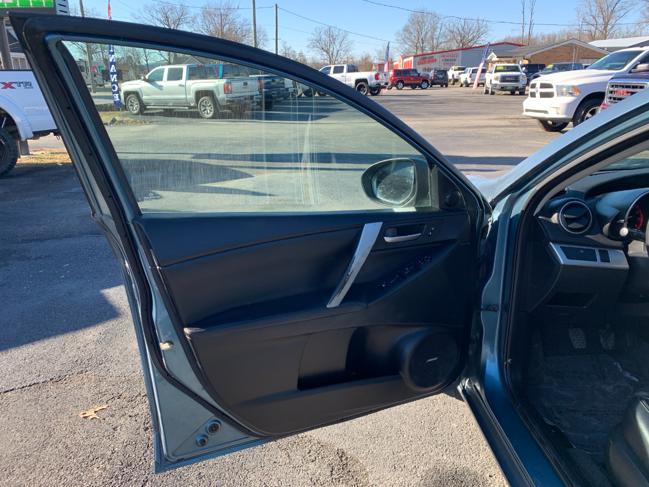 Mazda MAZDA3 s Grand Touring 4-Door 2011