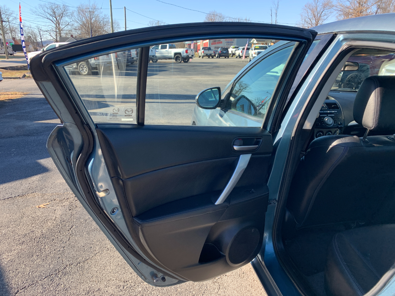 Mazda MAZDA3 s Grand Touring 4-Door 2011