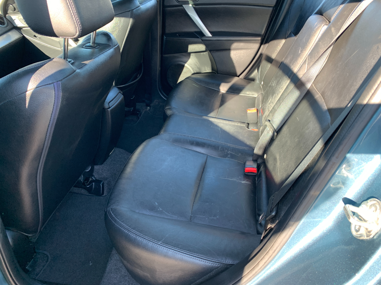 Mazda MAZDA3 s Grand Touring 4-Door 2011