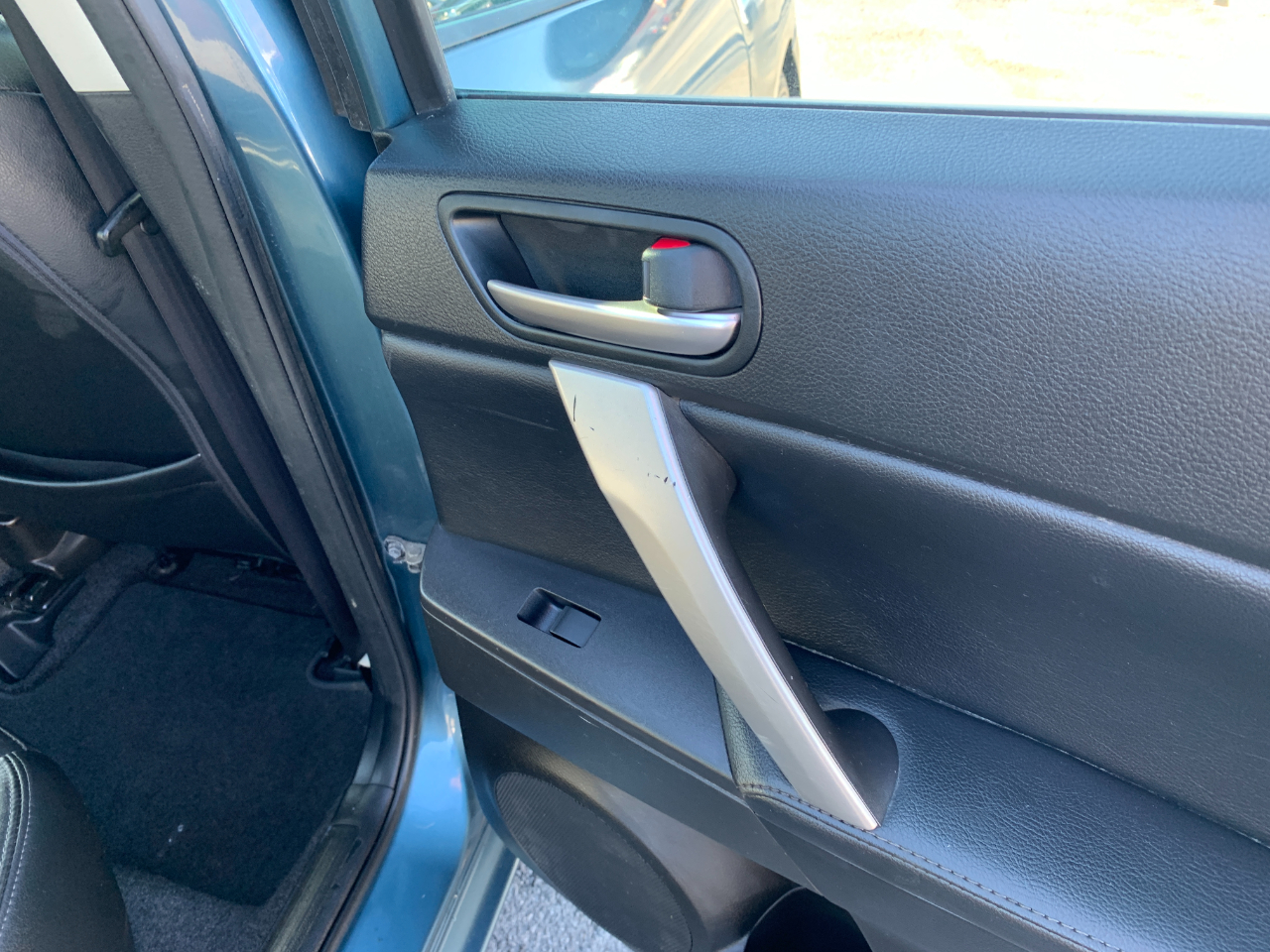 Mazda MAZDA3 s Grand Touring 4-Door 2011