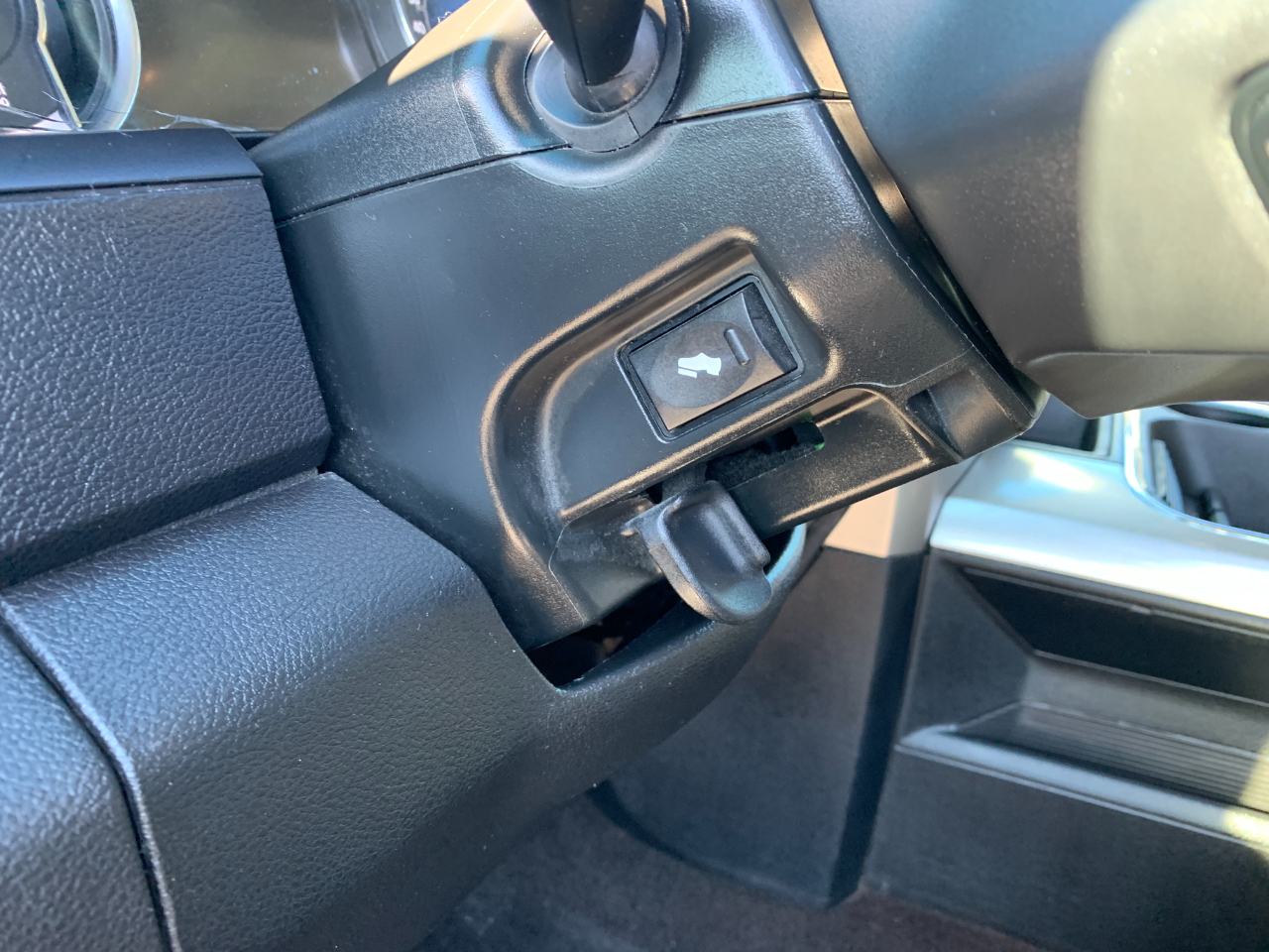 RAM 1500 Laramie Crew Cab SWB 4WD 2017