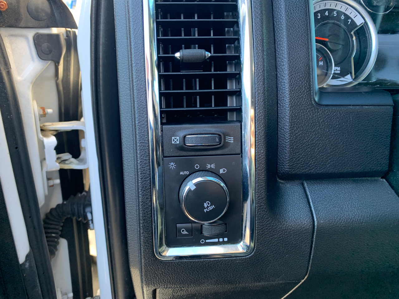 RAM 1500 Laramie Crew Cab SWB 4WD 2017