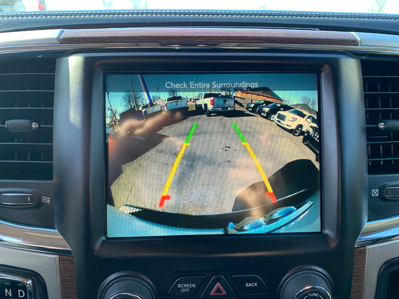 RAM 1500 Laramie Crew Cab SWB 4WD 2017