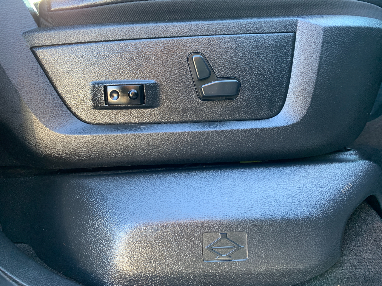 RAM 1500 Laramie Crew Cab SWB 4WD 2017