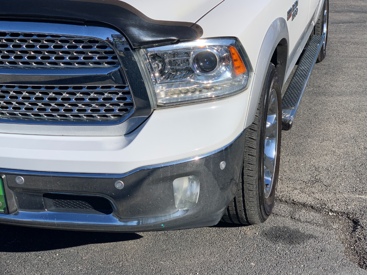RAM 1500 Laramie Crew Cab SWB 4WD 2017