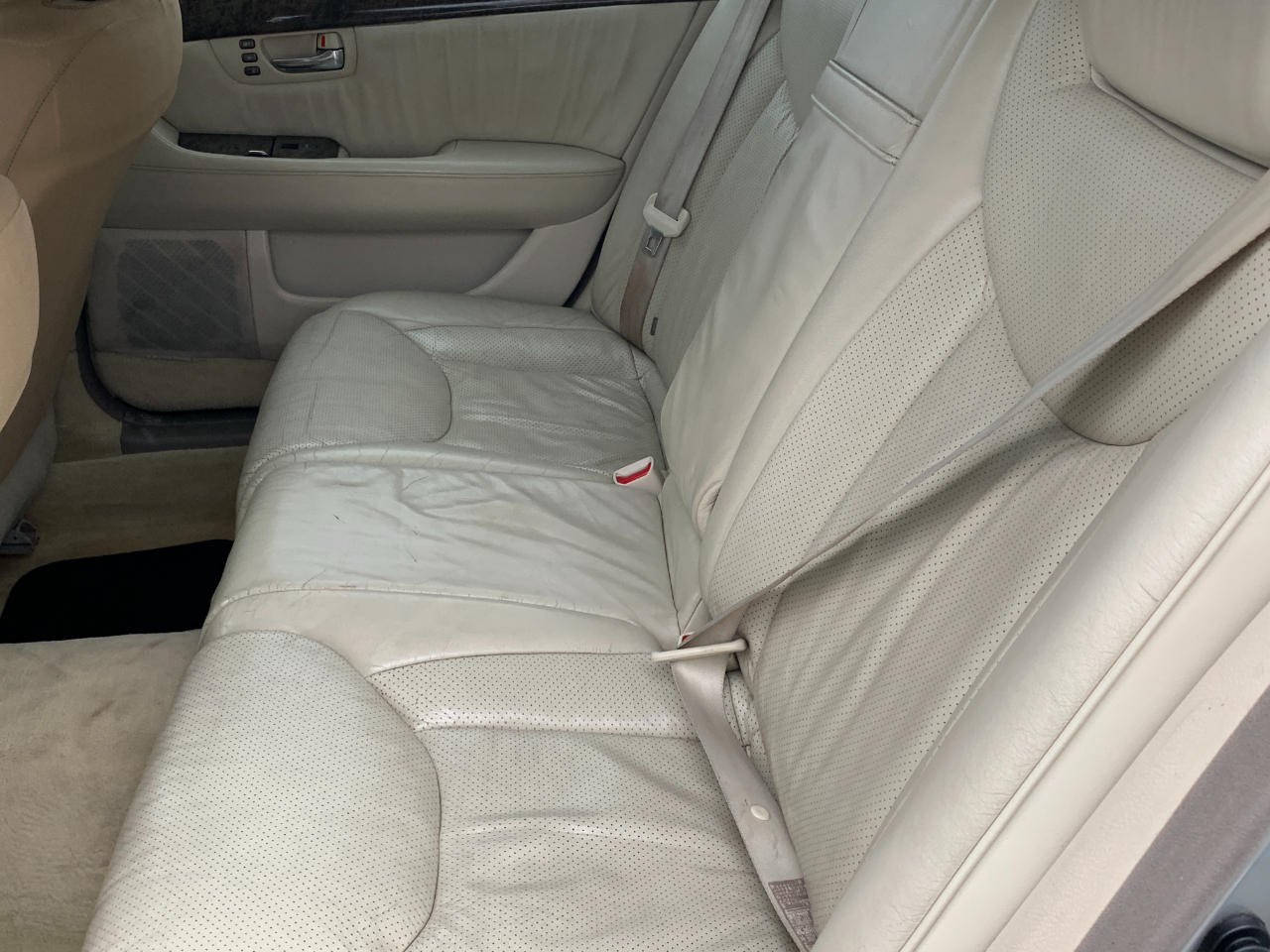 Lexus LS 430 Sedan 2002