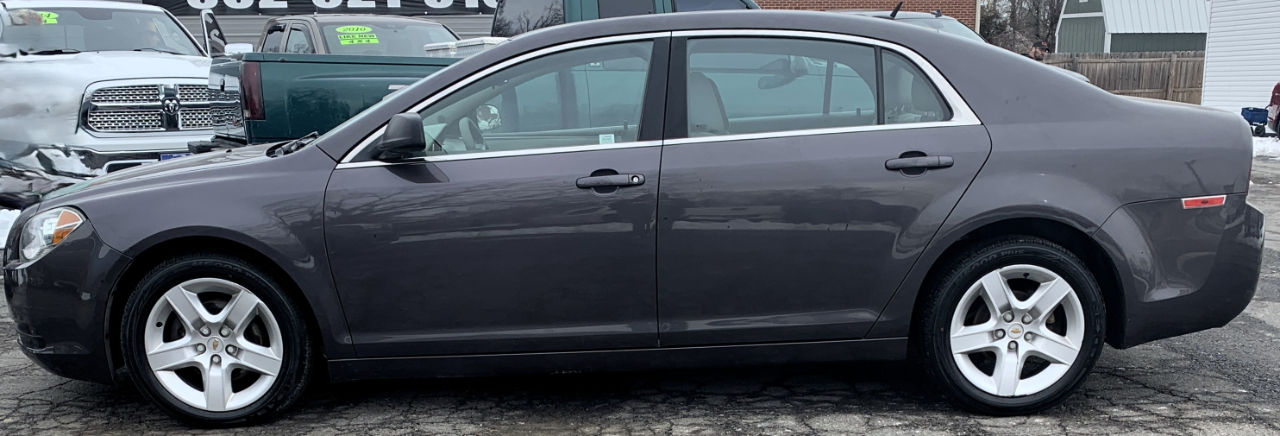 Chevrolet Malibu LS 2011