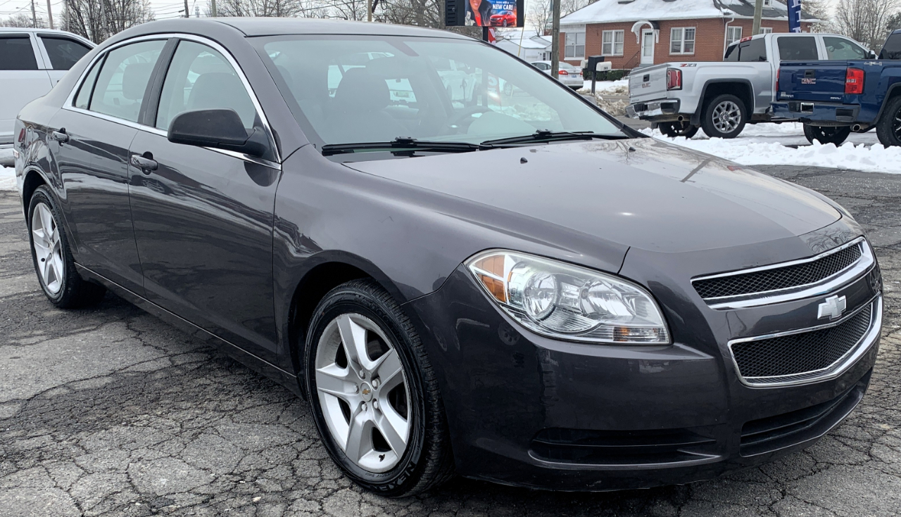 Chevrolet Malibu LS 2011
