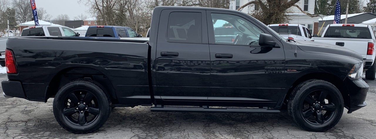 RAM 1500 Tradesman Quad Cab 4WD 2017