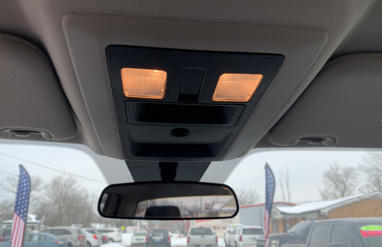 RAM 1500 Tradesman Quad Cab 4WD 2017