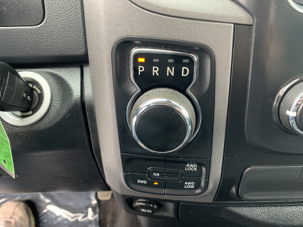 RAM 1500 Tradesman Quad Cab 4WD 2017