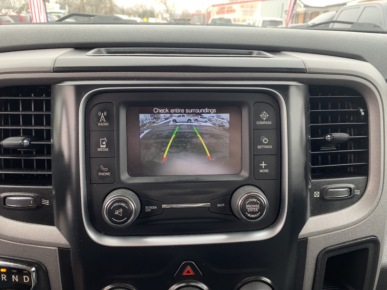 RAM 1500 Tradesman Quad Cab 4WD 2017