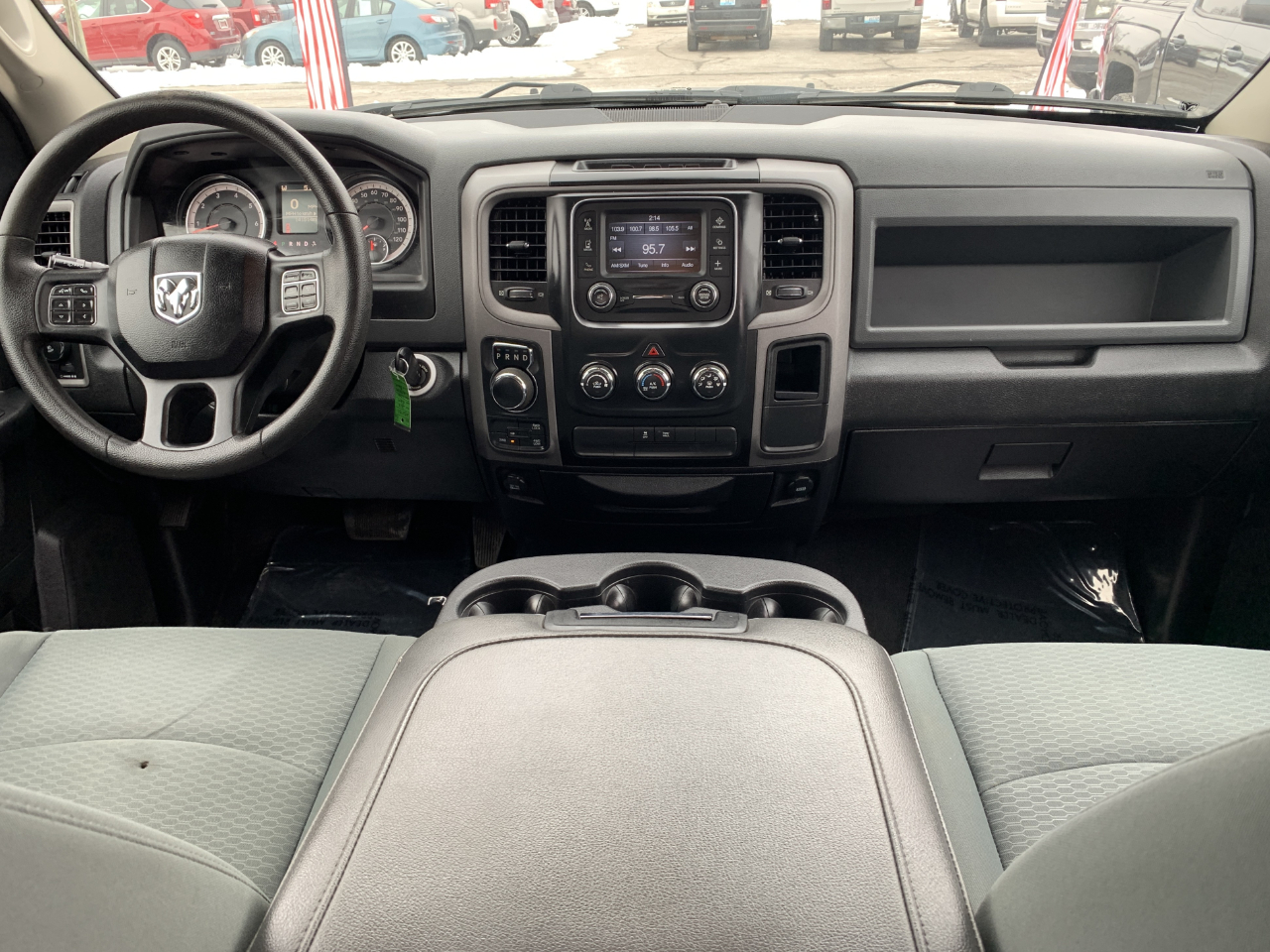 RAM 1500 Tradesman Quad Cab 4WD 2017