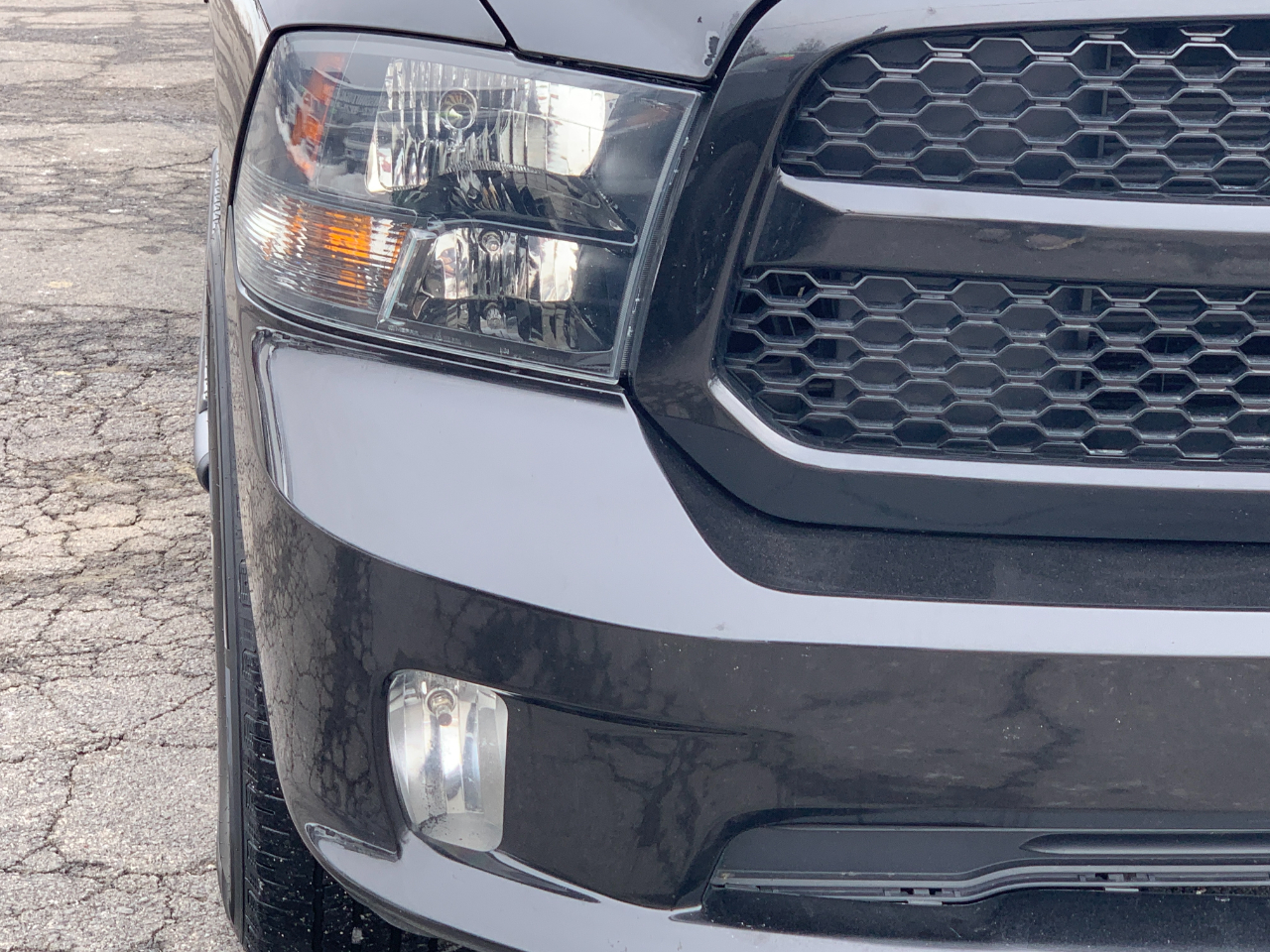 RAM 1500 Tradesman Quad Cab 4WD 2017