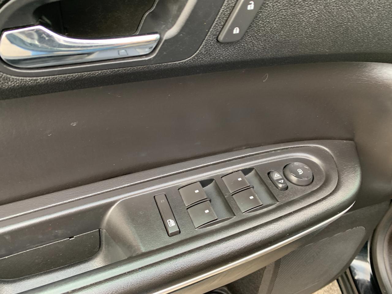 GMC Acadia SLE-2 AWD 2012