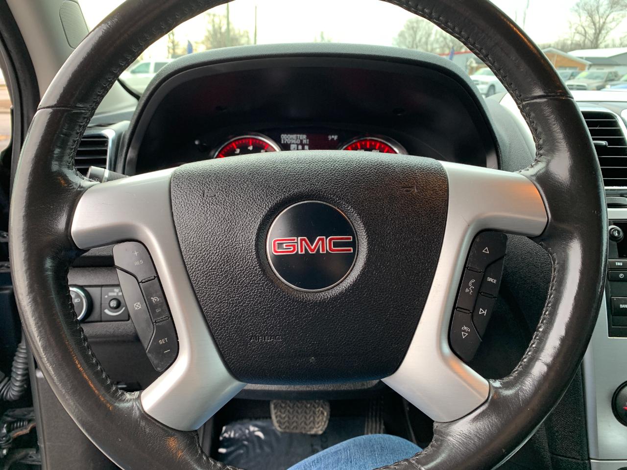 GMC Acadia SLE-2 AWD 2012