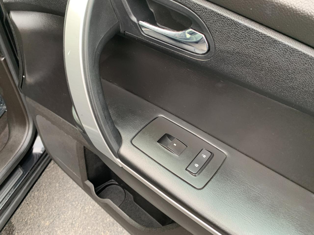 GMC Acadia SLE-2 AWD 2012