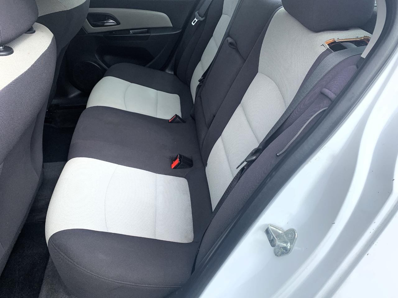 Chevrolet Cruze LS Auto 2014