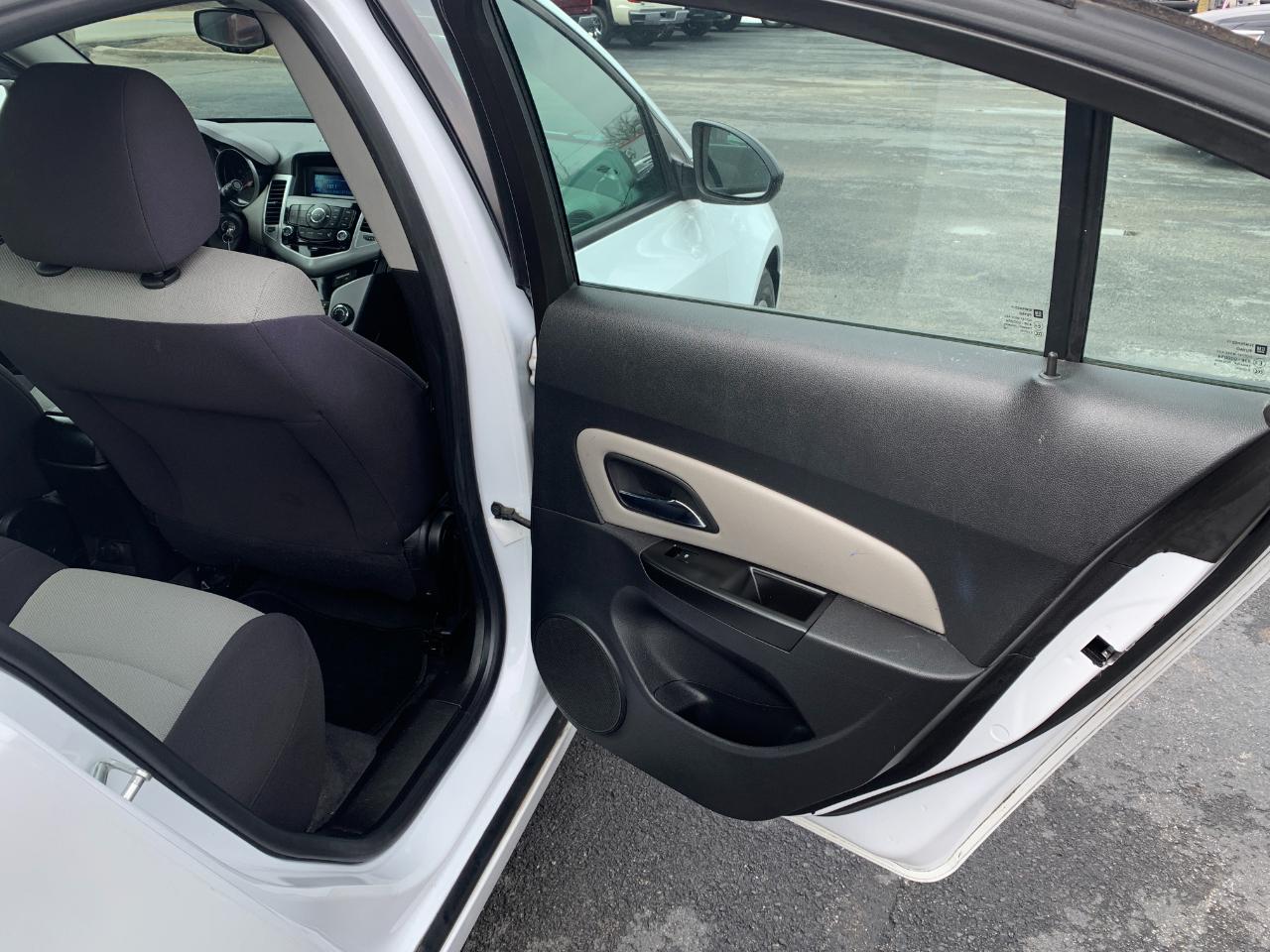 Chevrolet Cruze LS Auto 2014