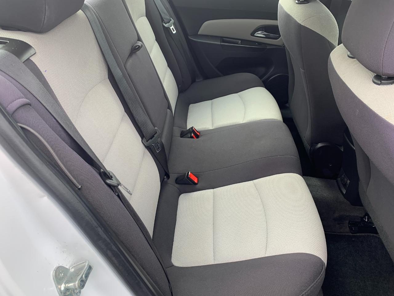 Chevrolet Cruze LS Auto 2014