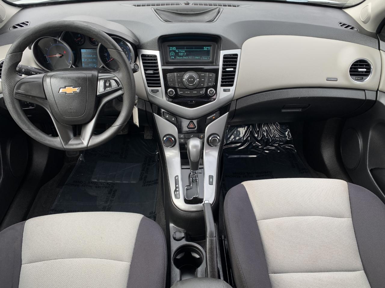 Chevrolet Cruze LS Auto 2014