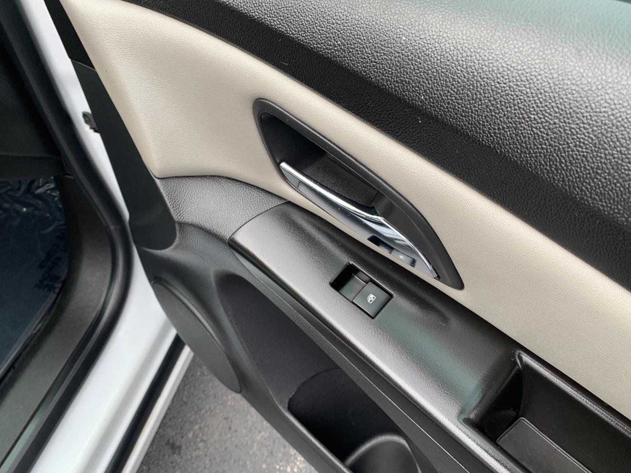 Chevrolet Cruze LS Auto 2014