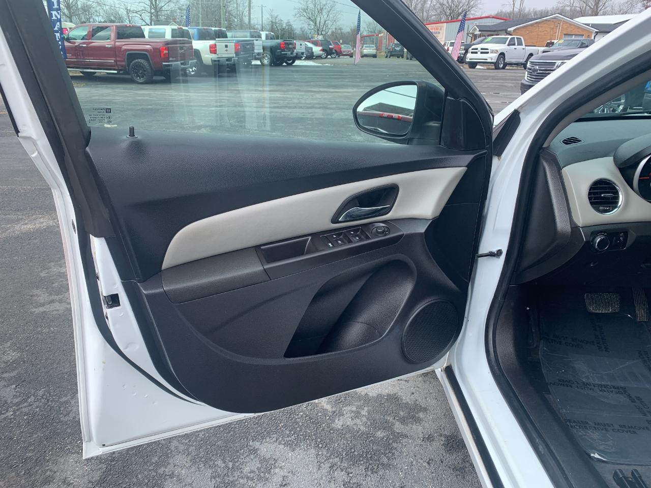 Chevrolet Cruze LS Auto 2014