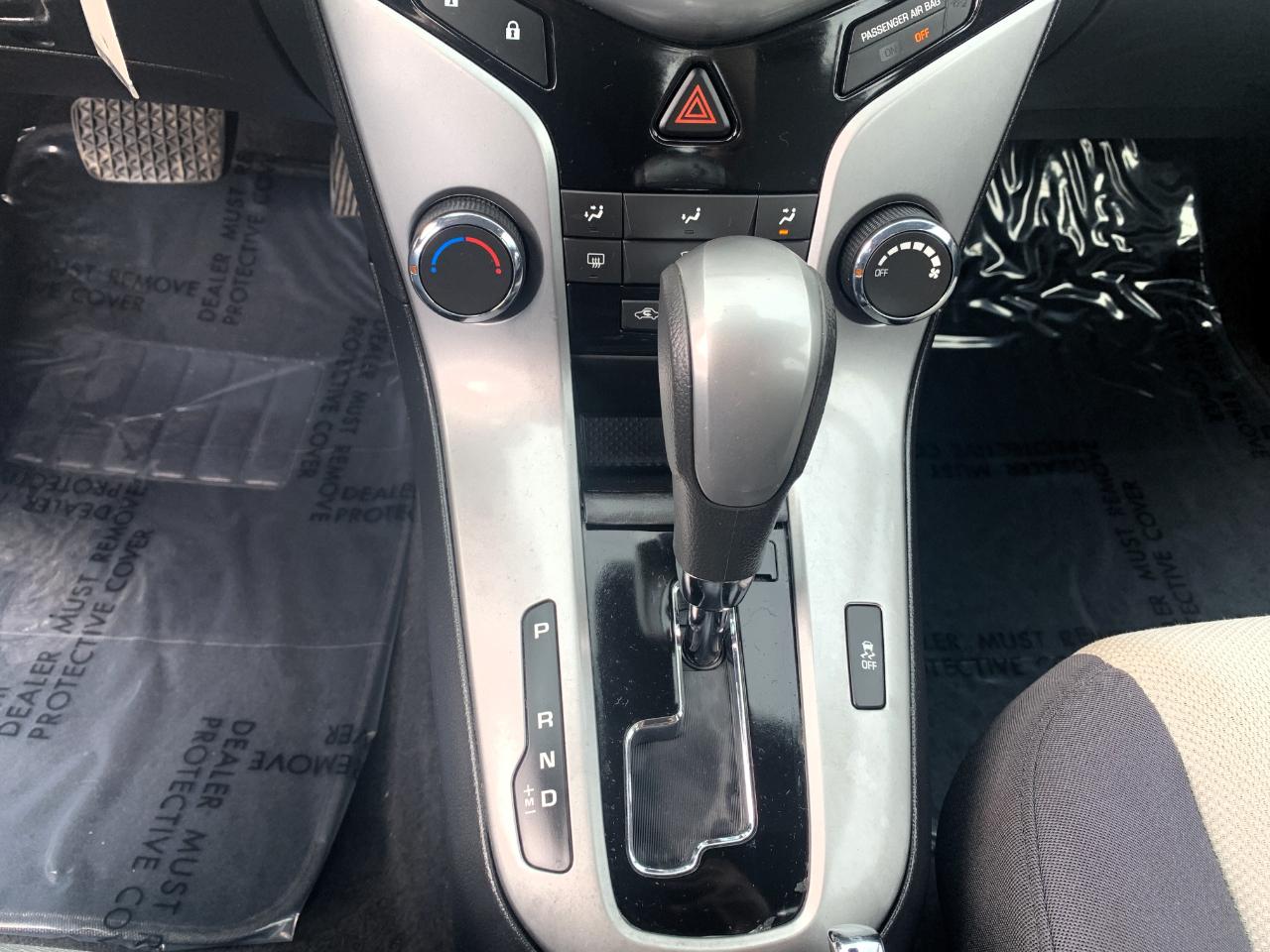 Chevrolet Cruze LS Auto 2014