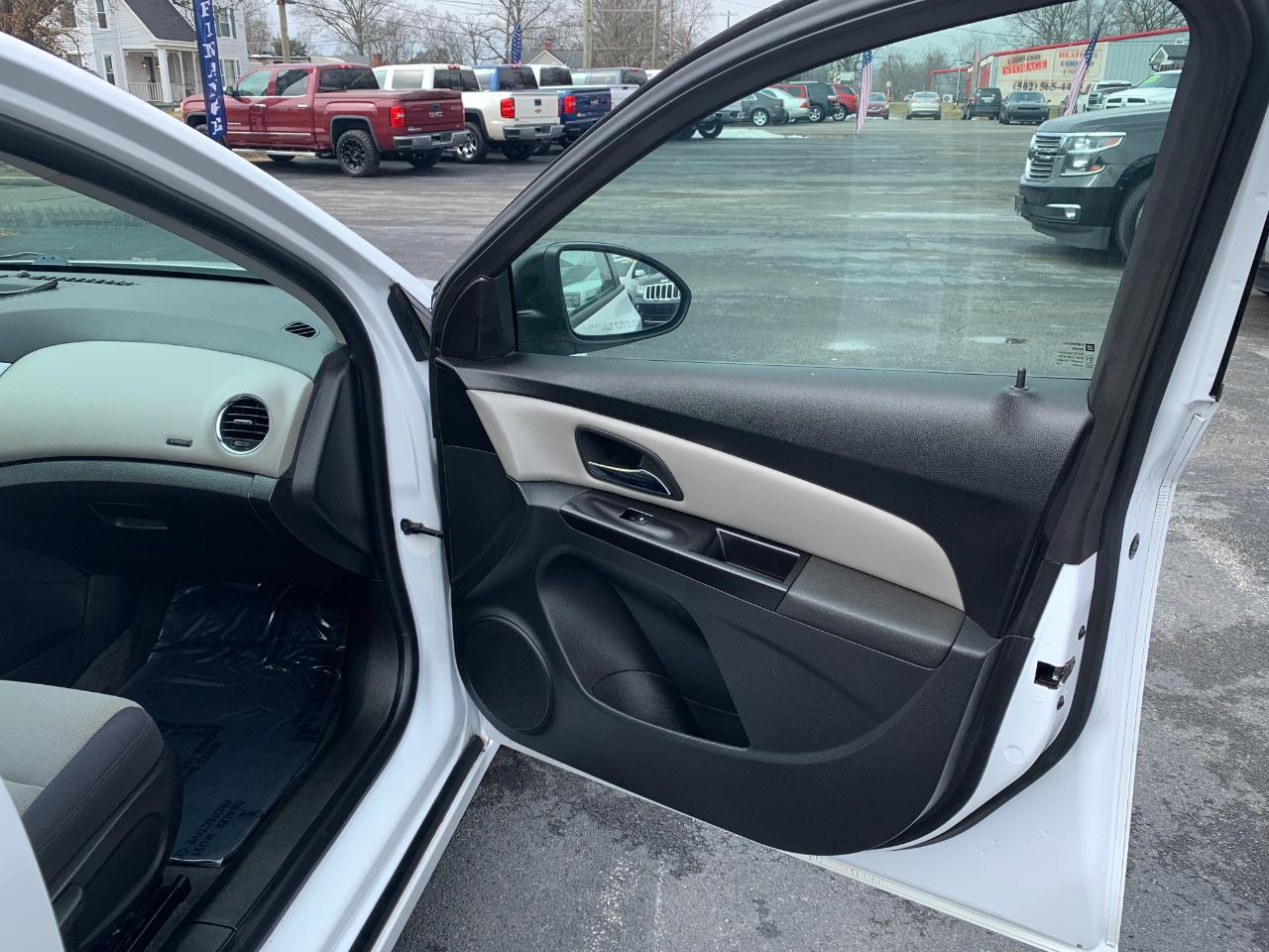 Chevrolet Cruze LS Auto 2014