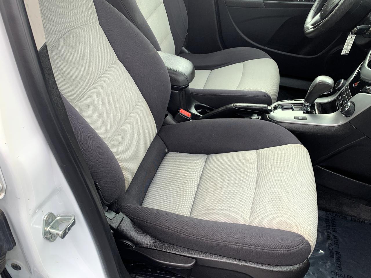 Chevrolet Cruze LS Auto 2014