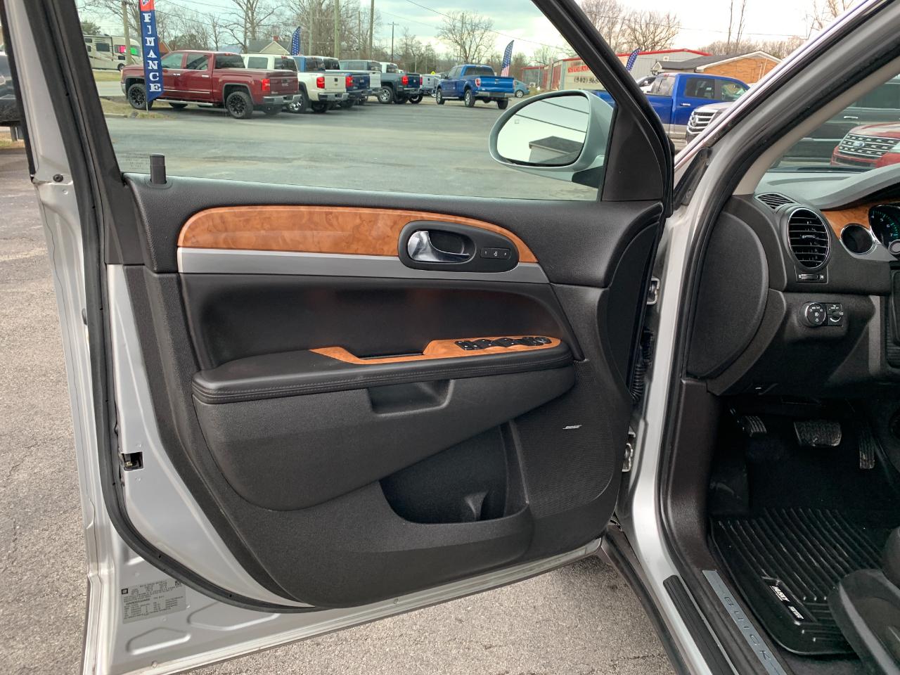 Buick Enclave Leather FWD 2012