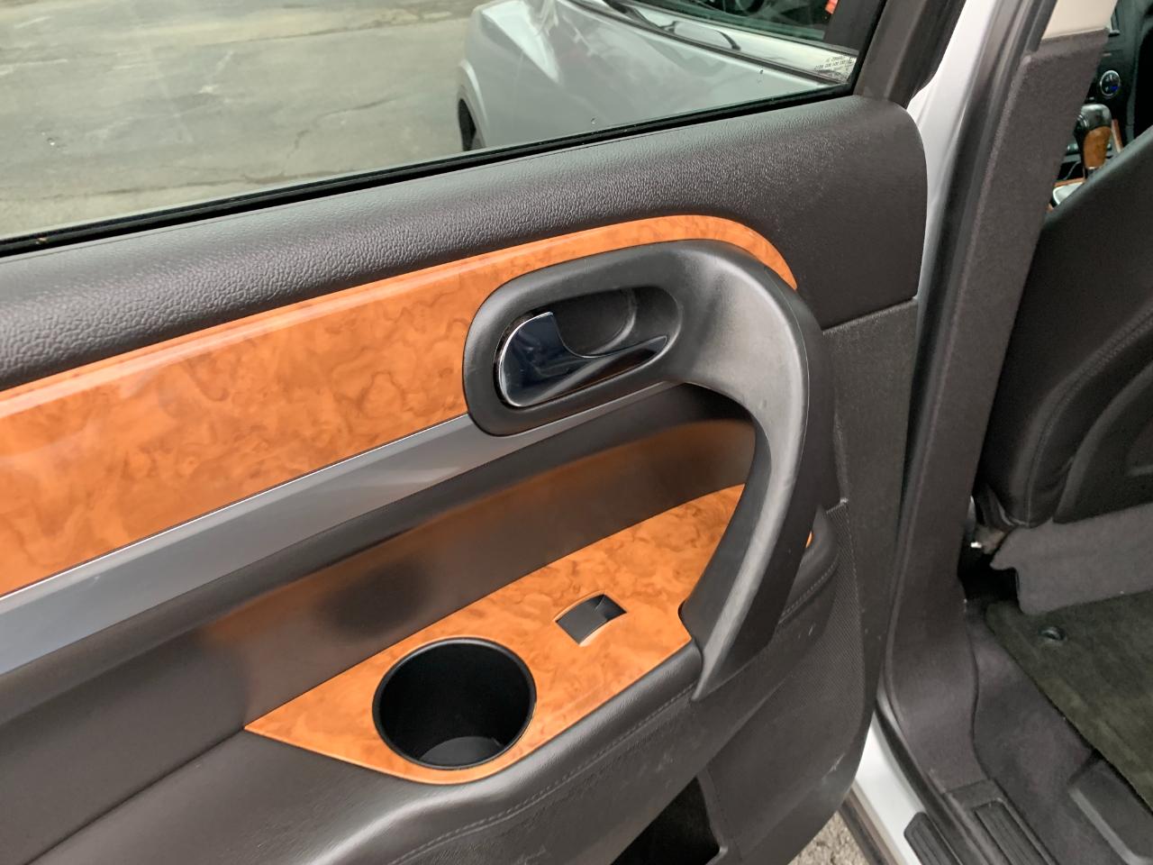 Buick Enclave Leather FWD 2012