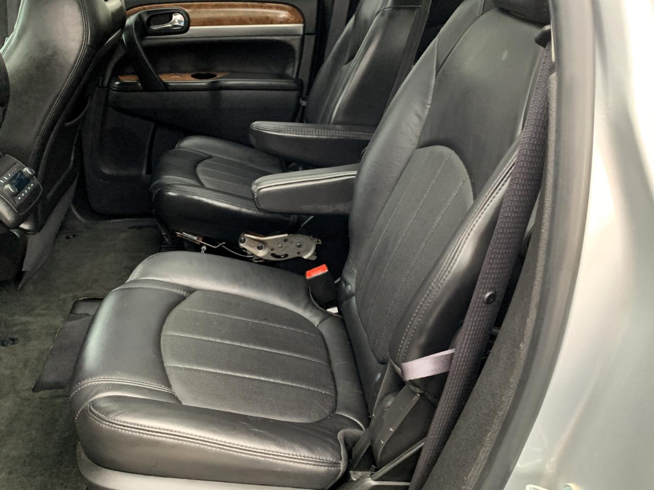 Buick Enclave Leather FWD 2012