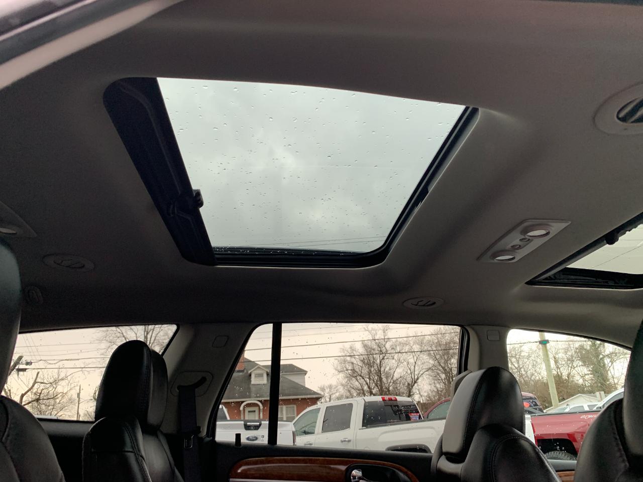 Buick Enclave Leather FWD 2012