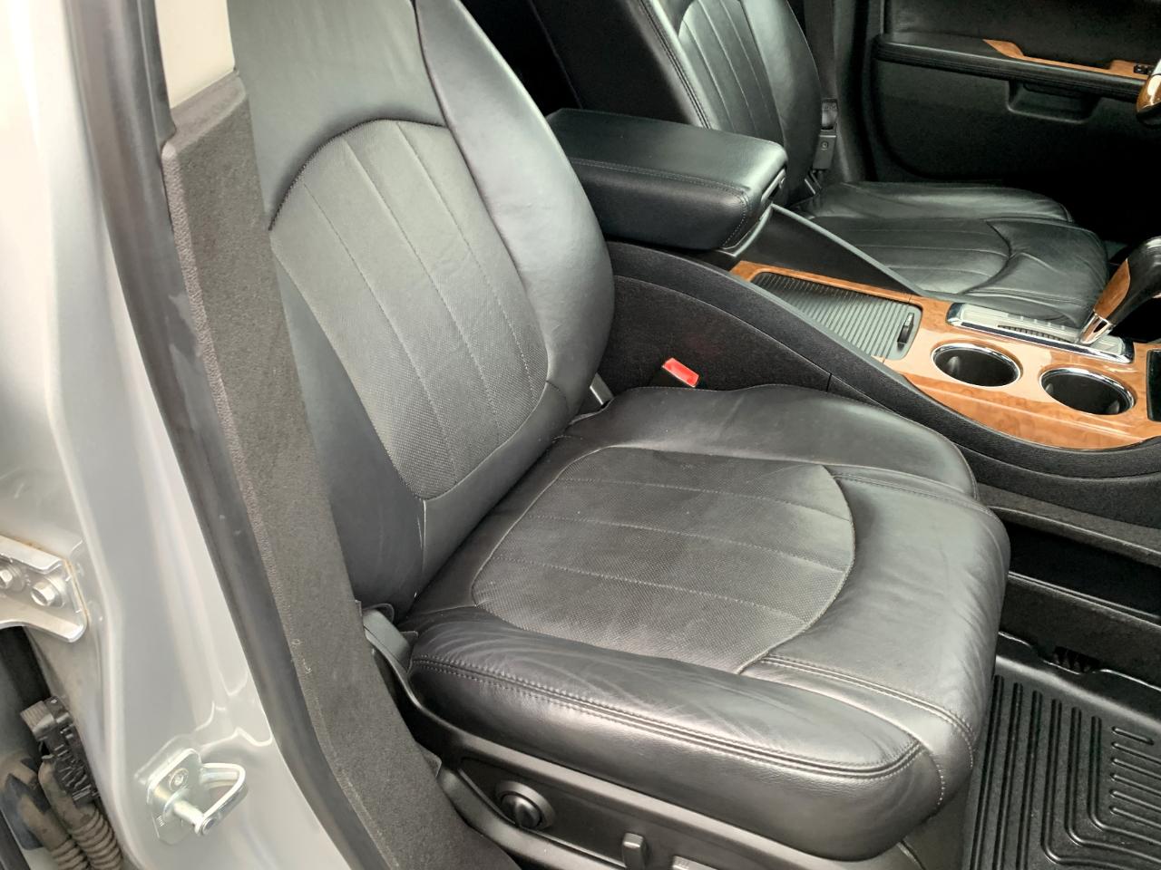 Buick Enclave Leather FWD 2012