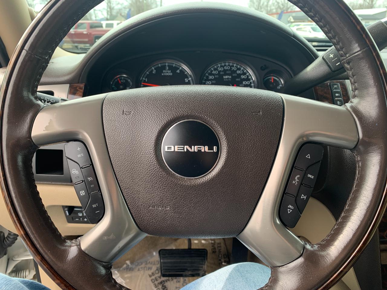 GMC Yukon Denali 2WD 2012