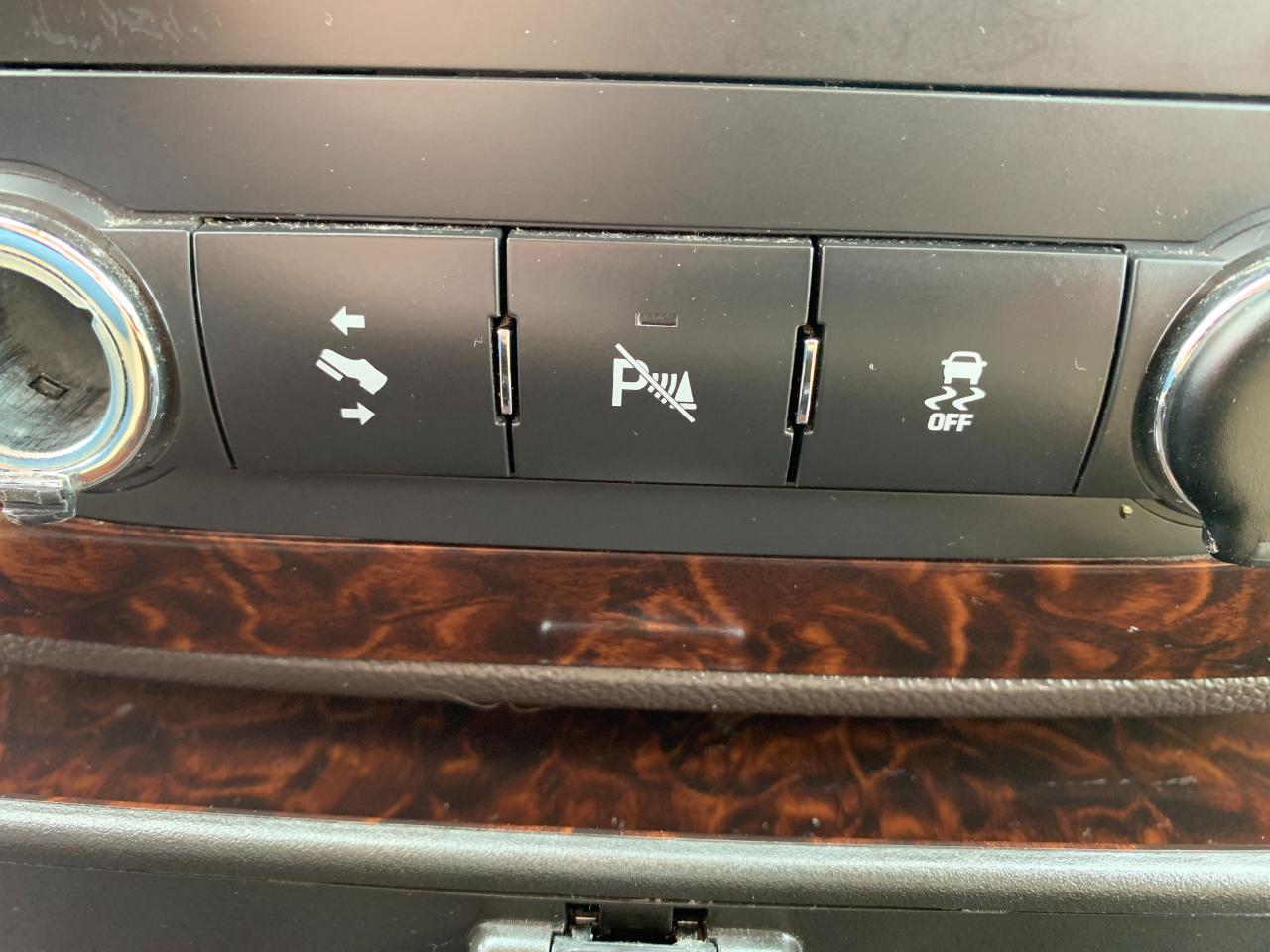 GMC Yukon Denali 2WD 2012