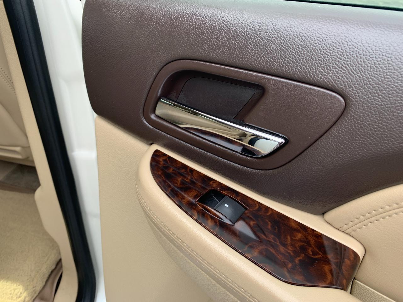 GMC Yukon Denali 2WD 2012